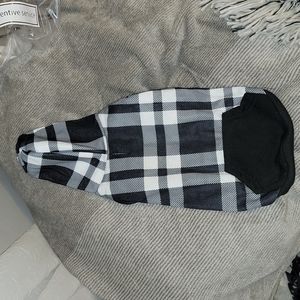 Checkered sweatshirt for small dog